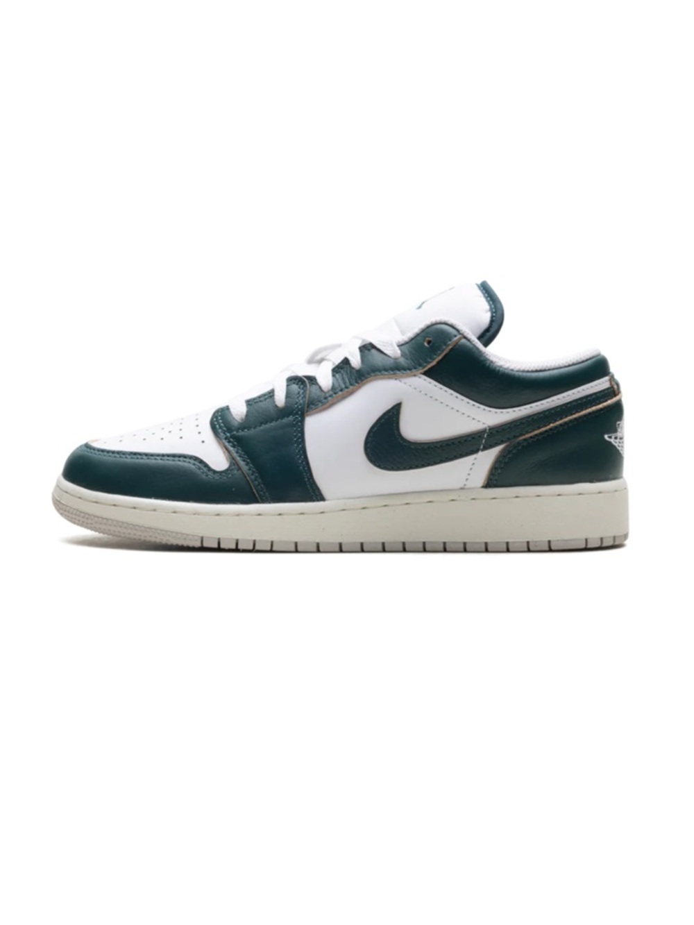 Jordan Low-Top Sneaker - White & Dark Green